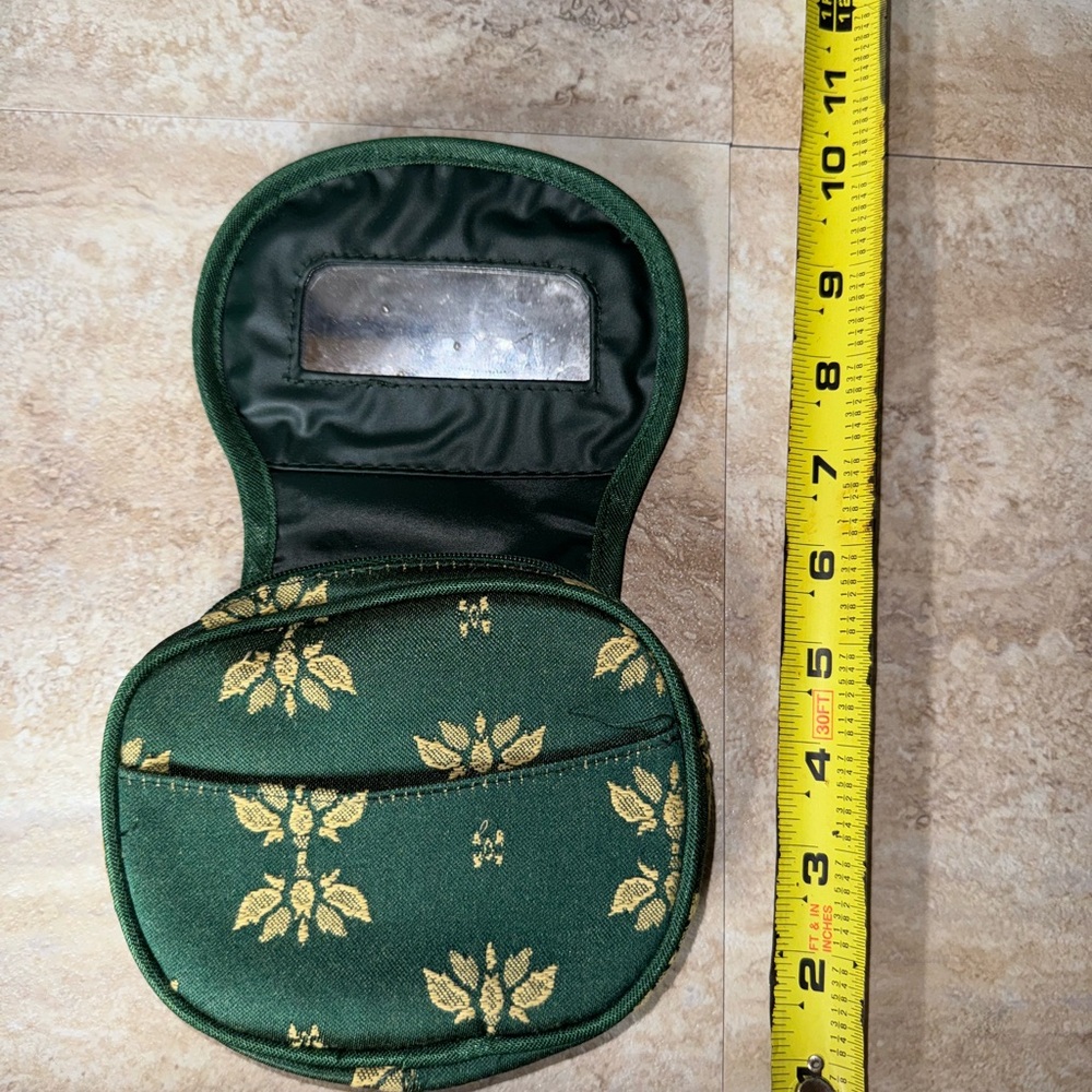 Vintage makeup or travel bag - Picture 4 of 14